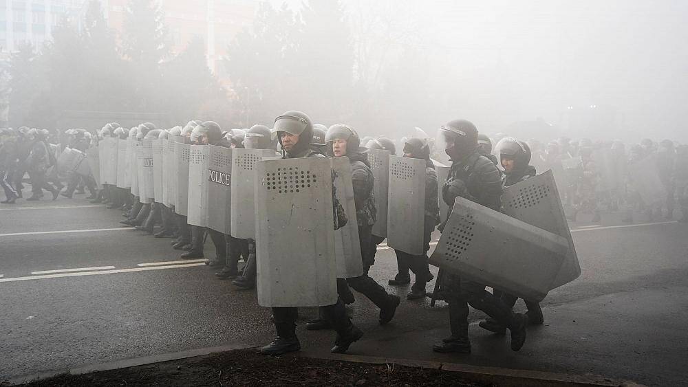 Чрезвычайное положение: почему в Казахстане не утихают протесты