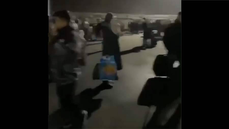 Аэропорт Алма-Аты не возобновит работу минимум до утра