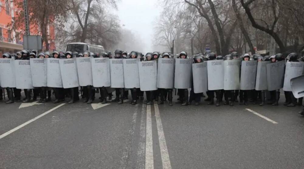 В МВД Казахстана заявили о смерти восьми силовиков во время беспорядков