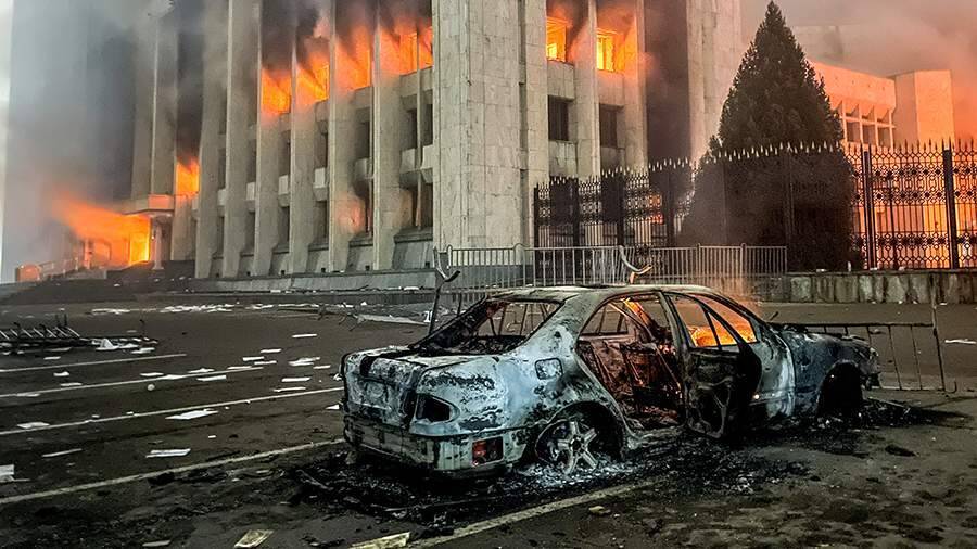 В ходе столкновений в Алма-Ате погибли 12 правоохранителей