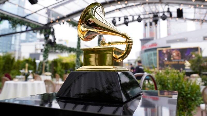 Церемония вручения премий Grammy отложена