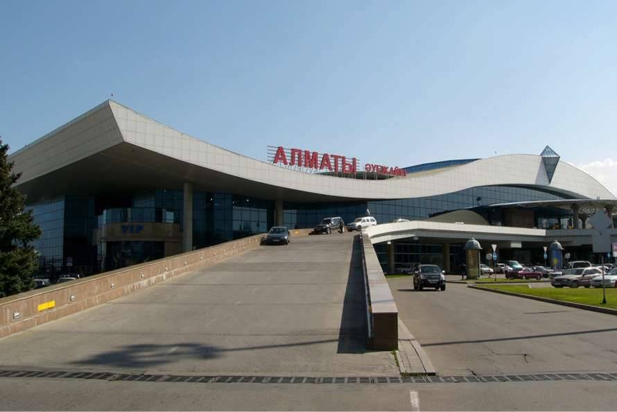 Международные авиакомпании отменяют рейсы в Казахстан