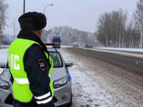 На трассе Москва — Петербург два человека погибли в ДТП с участием кареты скорой помощи