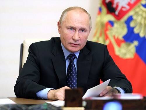 Путин поручил подготовить предложения по предотвращению пыток в колониях