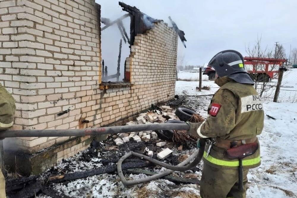 В Краснинском районе на пожаре погиб мужчина