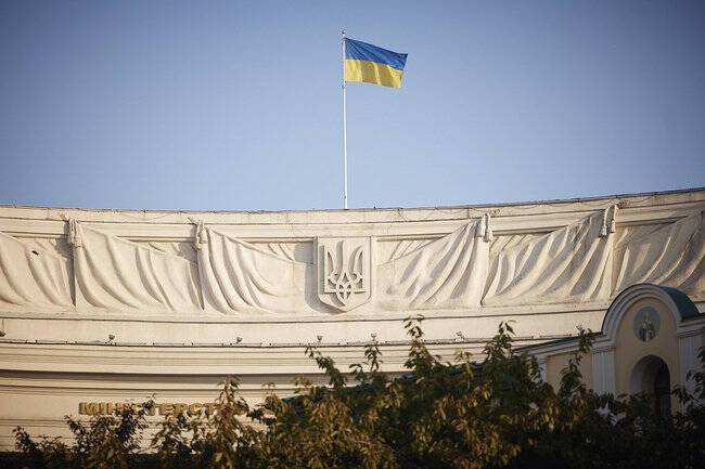 Украинский кроссворд и украинское меню: Киев вытесняет русский язык