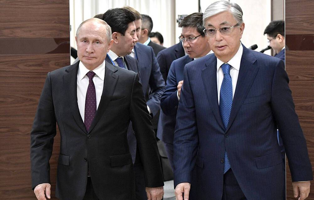Токаев поблагодарил Путина за помощь в наведении порядка в Казахстане