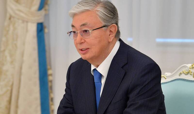 Президент Казахстана Токаев приказал «стрелять по террористам без предупреждения»