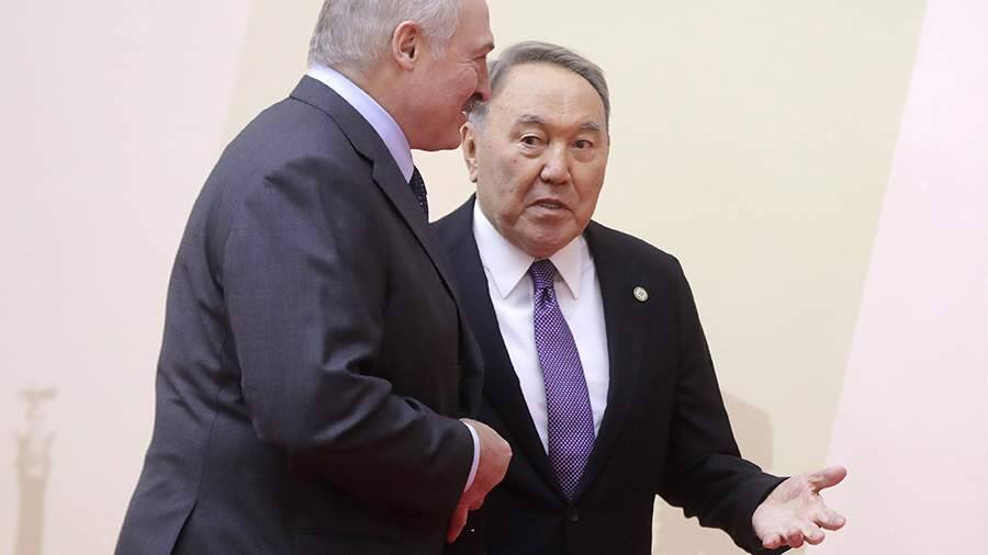Лукашенко обсудил с Назарбаевым ситуацию в Казахстане