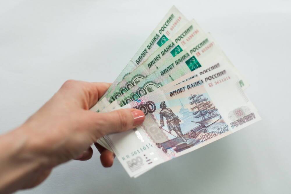 Глава Сбербанка предупредил тех, кто оставил деньги на банковской карте