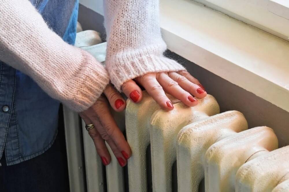 Жители Ярославля жалуются, что даже в лютые морозы батареи в их комнатах чуть теплые