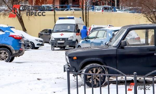 В Оренбургской области в заведенном автомобиле погибли четыре молодых человека