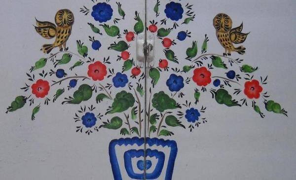 Активисты пытаются сохранить 100-летний дом с забытой тюменской росписью