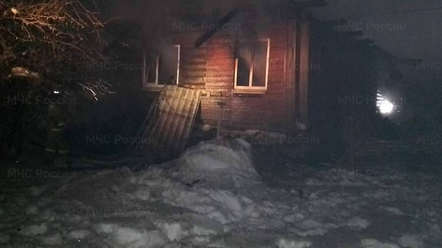 Число погибших при пожаре под Костромой увеличилось до пяти