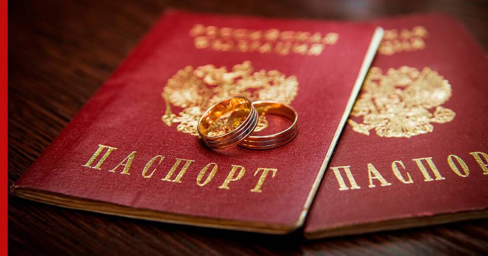 В МВД объяснили отмену обязательной отметки о браке и детях в паспорте