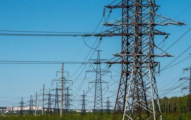Укрэнерго предупреждает о перебоях с электроснабжением
