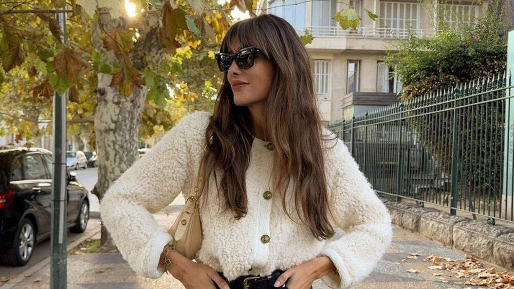 8 стильных свитеров на осень: модные сочетания показывает француженка Жюли Феррери