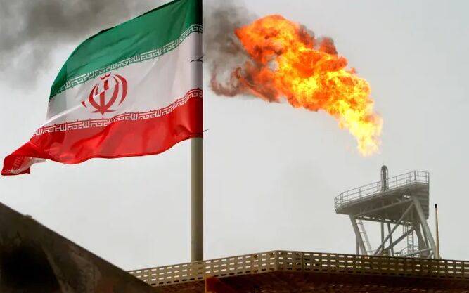 Протесты в Иране расширяются: работники нефтяного сектора устроили забастовку