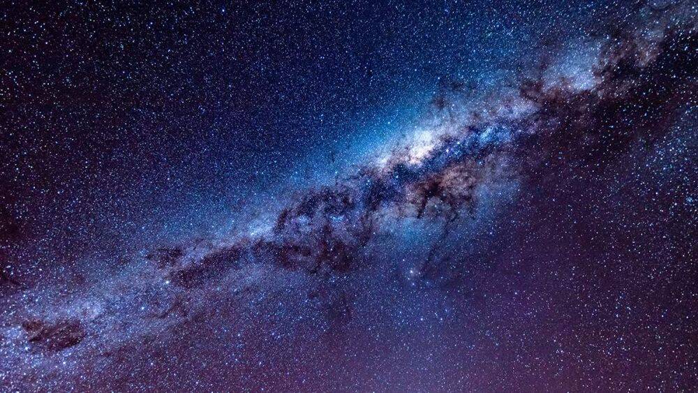 Космический телескоп James Webb обнаружил органические молекулы в далеких галактиках