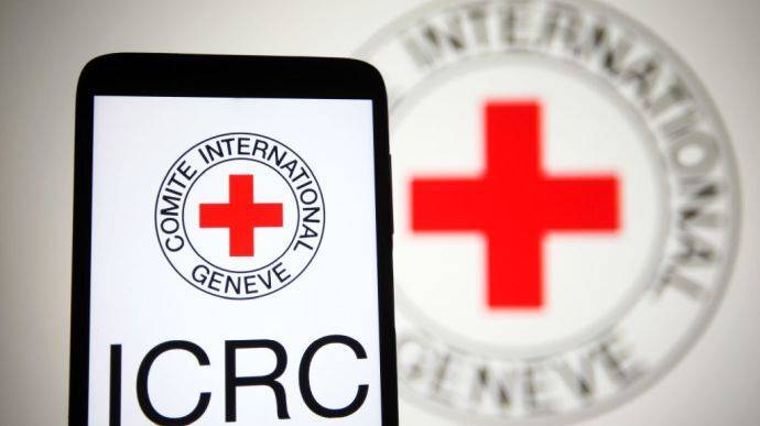 Зеленский: Красный Крест – не клуб с привилегиями, он имеет обязательства