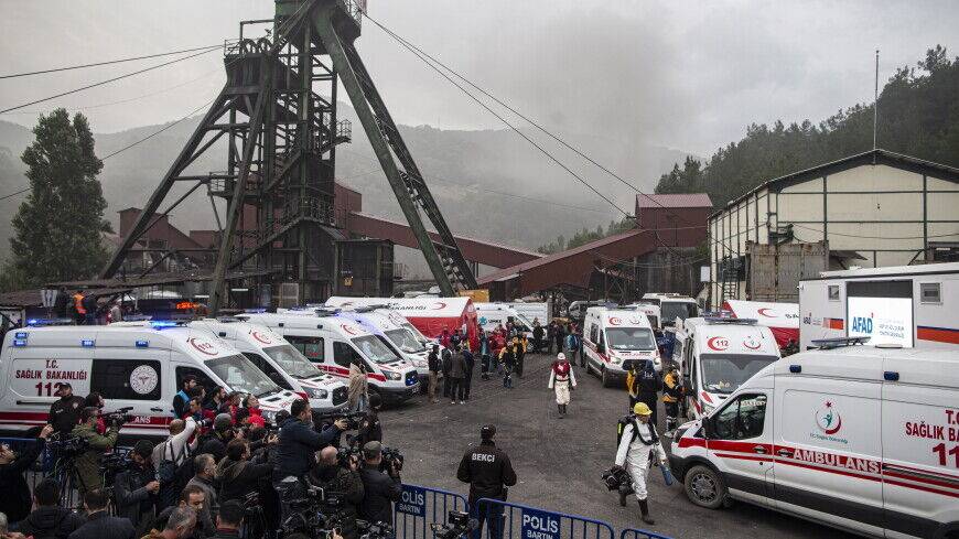Число жертв аварии на шахте в Турции выросло до 40