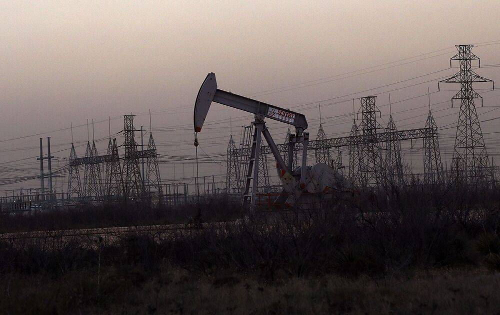 Світові ціни на нафту зростають після різкого падіння минулого тижня