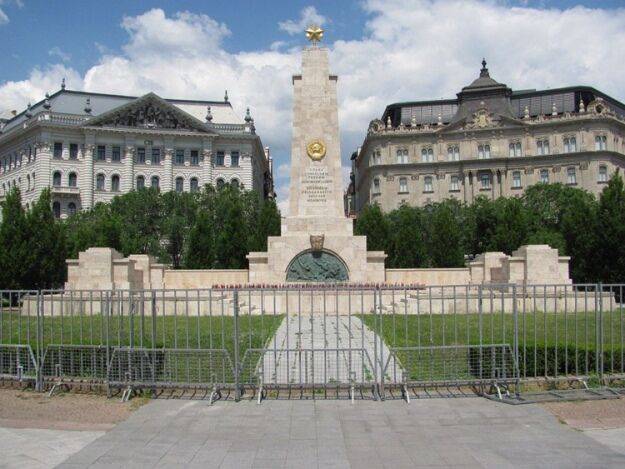 «Йоббік» пропонує демонтувати радянський пам’ятник у центрі Будапешта