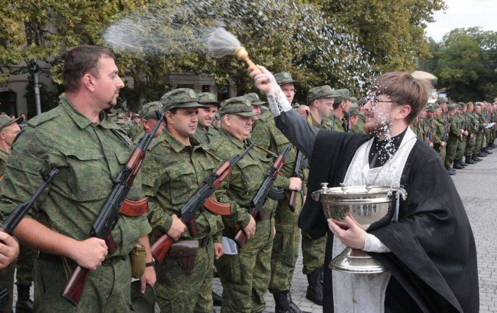 У Криму військові частини переведені на повну бойову готовність, - Генштаб