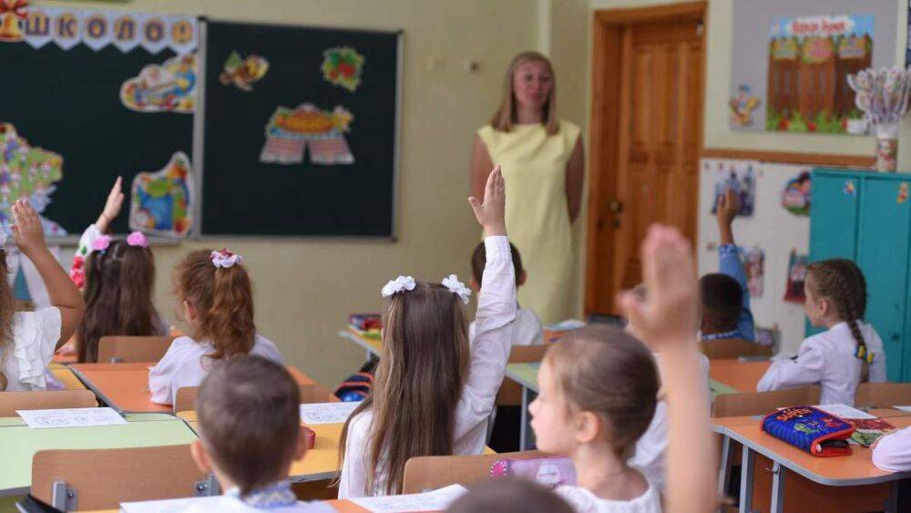 В школах Ровно отменили осенние каникулы