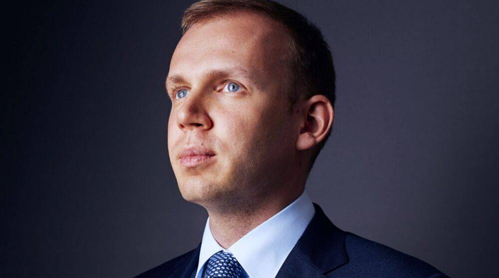 Суд привлек бесплатного защитника экс-главе банка Курченко