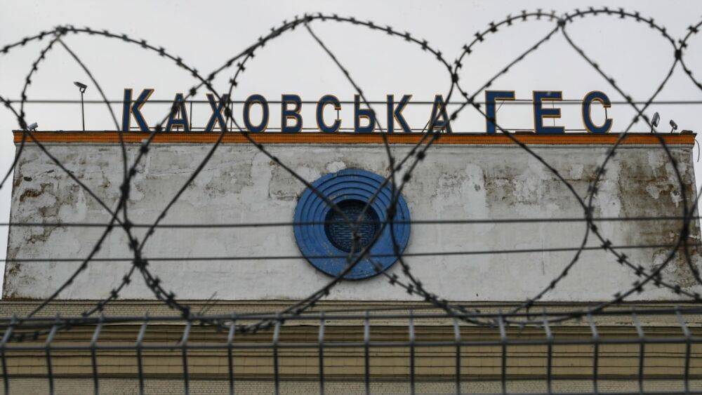 Зеленский заявил о минировании российской армией Каховской ГЭС