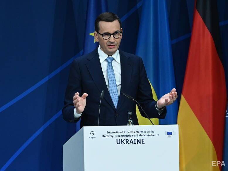 "Захватчики должны отвечать". Премьер Польши заявил, что активы России нужно использовать для восстановления Украины