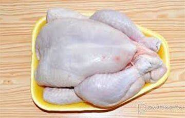 МАРТ изменил решение о ценах на курицу в Беларуси