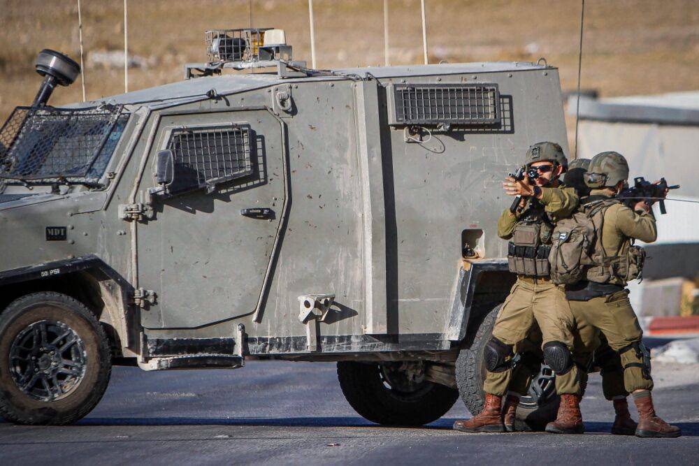 Попытка сбить автомобилем солдат ЦАХАЛ возле Рамаллы, нападавшие нейтрализованы
