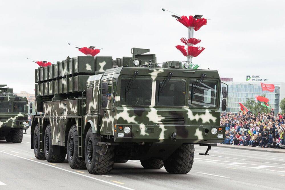 Эксперт рассказал, чем может быть опасна армия Беларуси