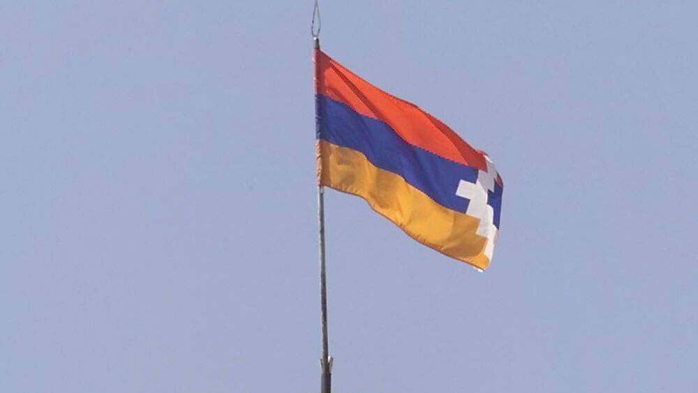 В Нагорном Карабахе десятки тысяч вышли на митинг за независимость