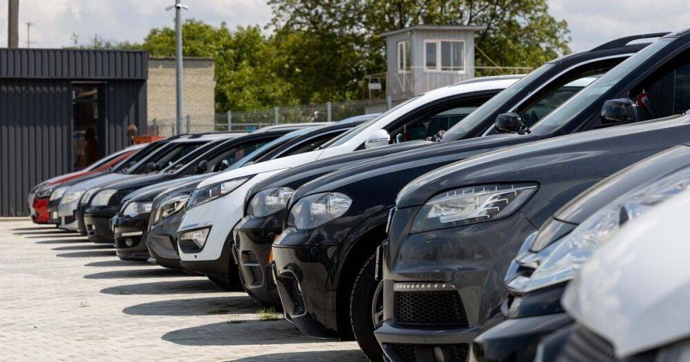 В Украине падает спрос на б/у авто: какие модели продолжают покупать