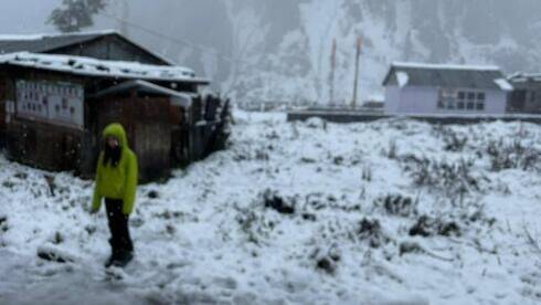 Сто израильтян отрезаны от мира в Гималаях, МИД: "Не ждите помощи"