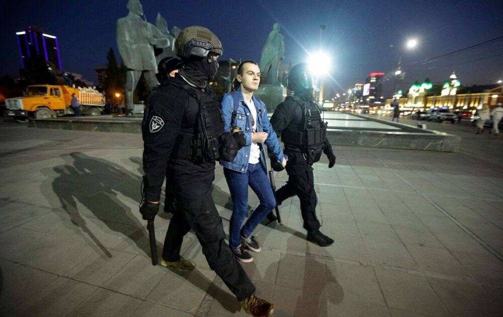 Кремль знищує протестний рух у РФ, прикриваючись мобілізацією, - ГУР
