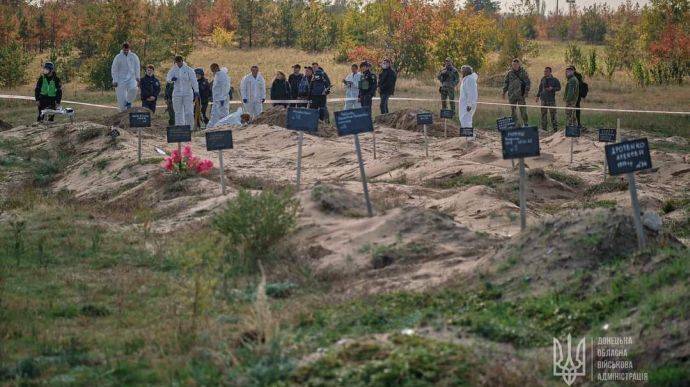 В освобожденном Лимане обнаружили братскую могилу – ОВА