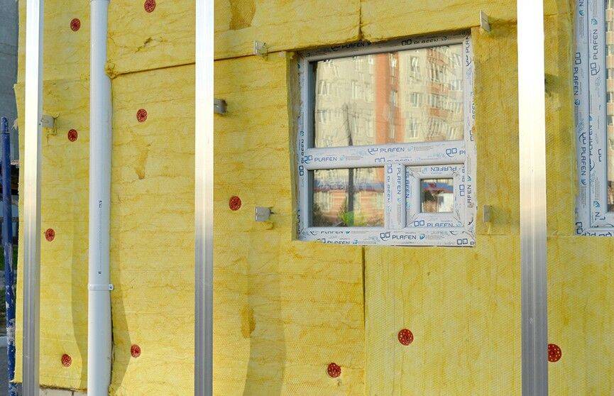 В Беларуси жилищный фонд заблаговременно утепляют в преддверии холодов