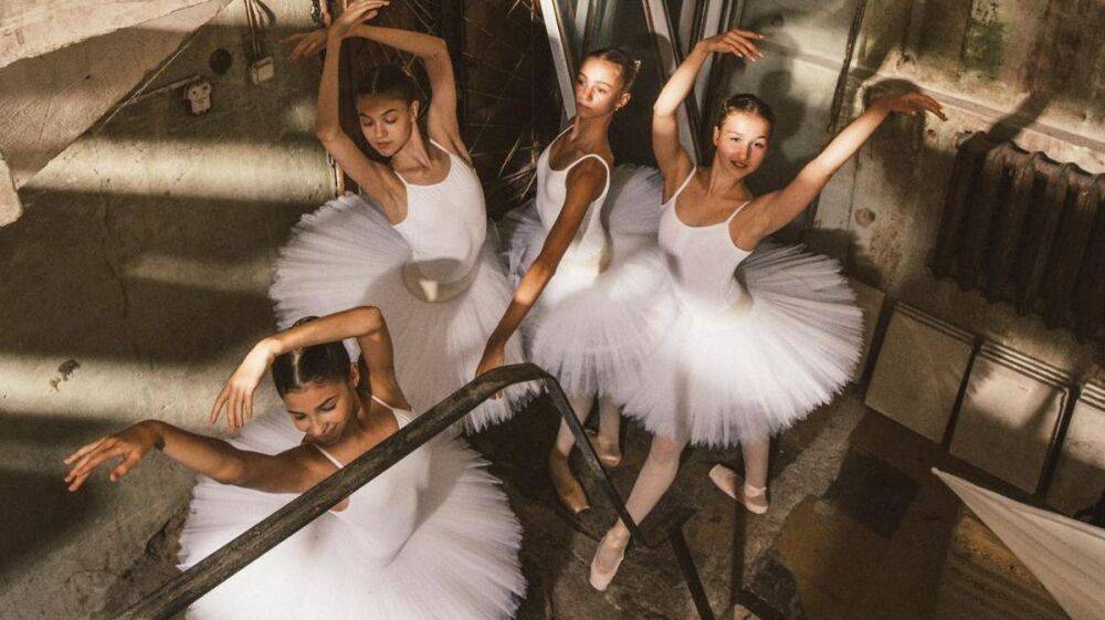 "Просыпаюсь с мыслью, где найти средства": Екатерина Кухар о балете во время войны