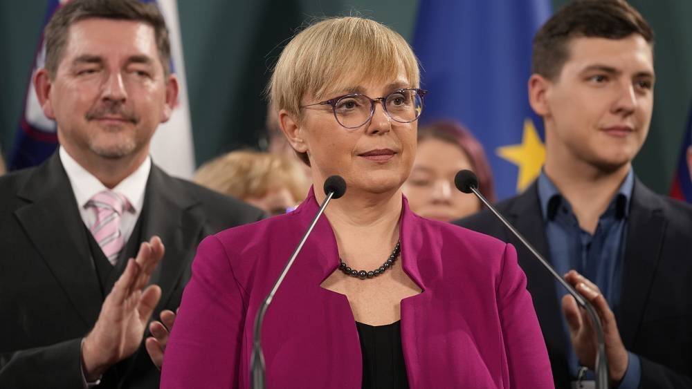 Президентом Словении избрана беспартийная адвокат Наташа Пирц-Мусар