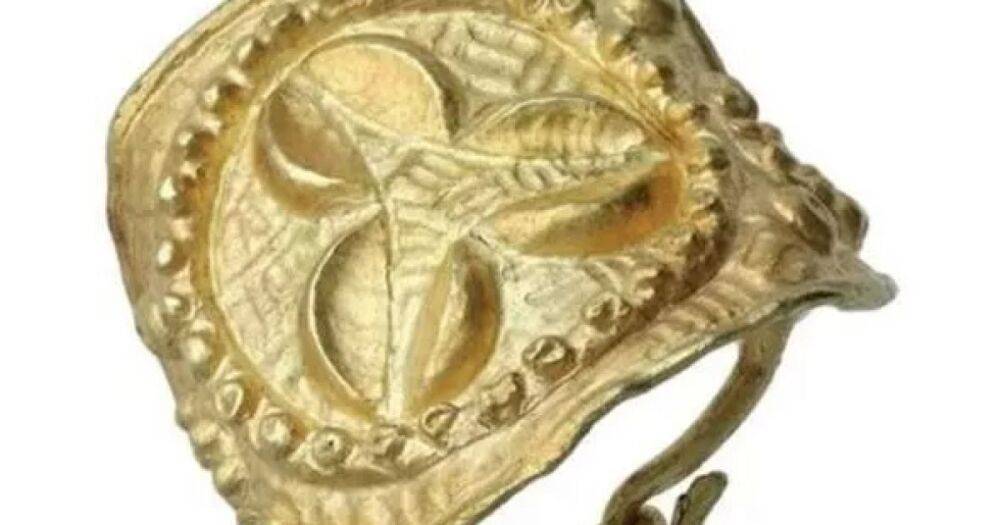 Артефакт за 30 тысяч фунтов. Кольцо из шкафа оказалось редкой находкой возрастом 2000 лет