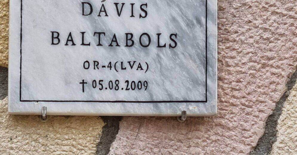ВИДЕО. В Германии открыт мемориал павшим бойцам НАТО: там есть имена военнослужащих из Латвии