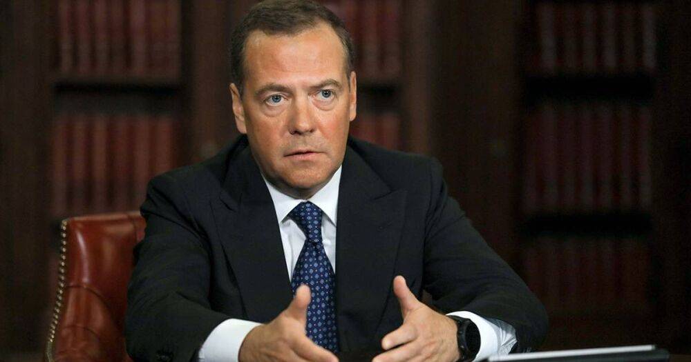Выплата репараций Украине из российских активов: Медведев заявил о конце ООН