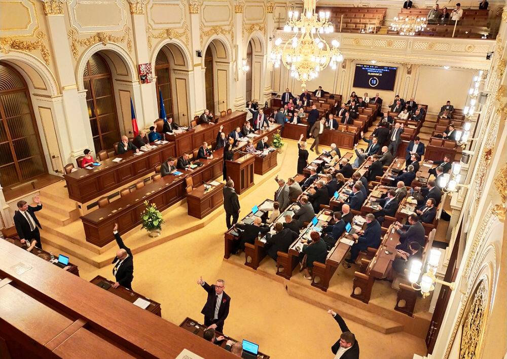 Парламент Чехии признал российский режим террористическим