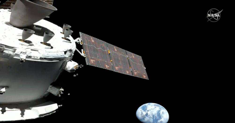 Миссия Artemis 1. Космический корабль Orion на пути к Луне показал, как выглядит Земля (видео)