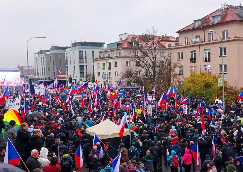 В Праге прошел очередной пророссийский митинг