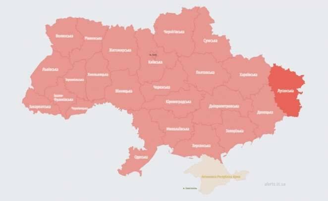 В Беларуси взлетели истребители: по всей Украине объявлена воздушная тревога